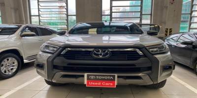 Hilux 2021 bản full Aventure